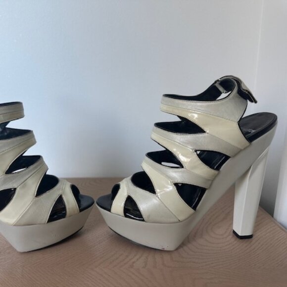 Pierre Hardy Chunky Heel Sandals, Cream, Leather & Patent Leather Size 38 - Picture 6 of 12